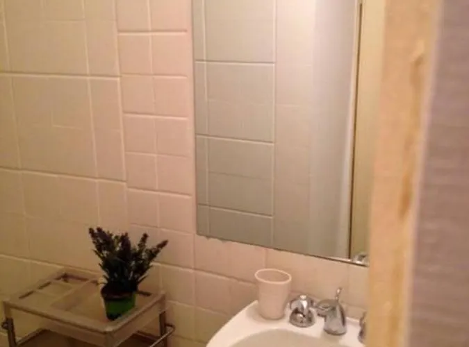 Casina Roma, 2 Min To Piazza Navona Apartment Rom